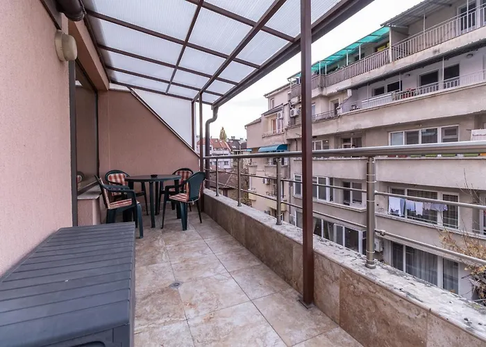 Gorgeous 1-bed Daire *