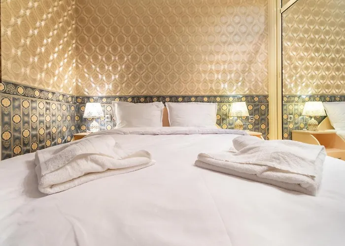 Gorgeous 1-bed Daire